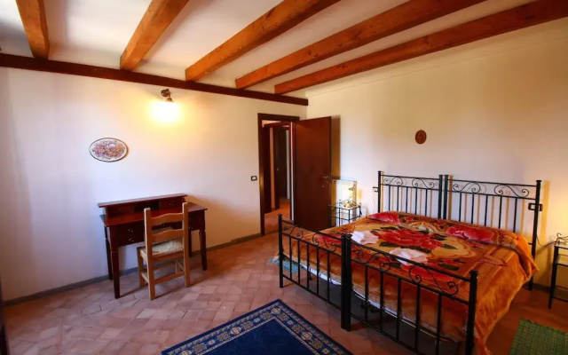 Belvilla by OYO Farmhouse With Private Pool