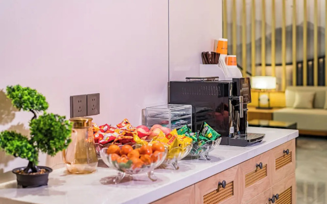 Dequan Landscape Hote