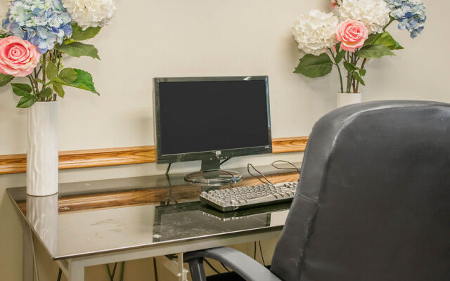 Quality Inn & Suites