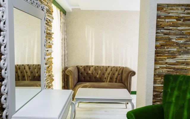 Pasaport Pier Hotel
