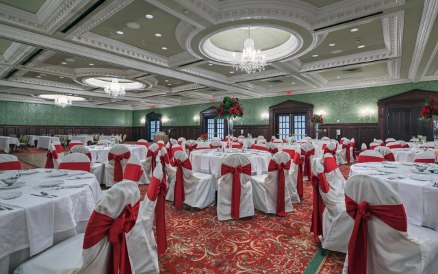 Radisson Hotel Cincinnati Riverfront