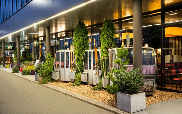 Holiday Inn Zurich - Messe by IHG