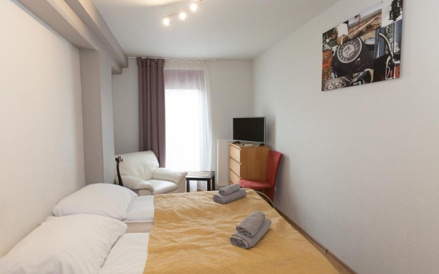 Anva House