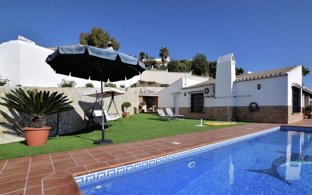 Tasteful and Modern Villa With Private Swimming Pool