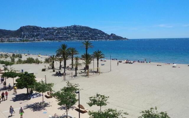 Apartament OASIS B3 Roses