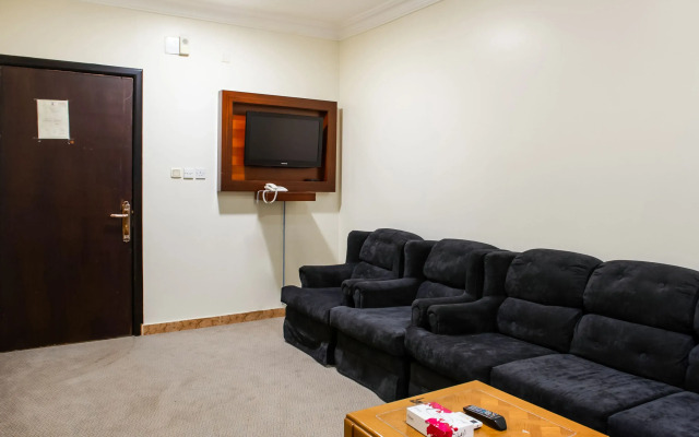 OYO 525 Rose Plaza 1