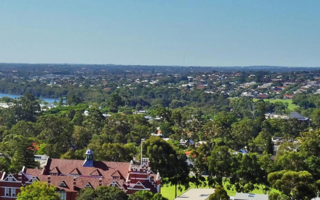 Holiday Inn West Perth by IHG