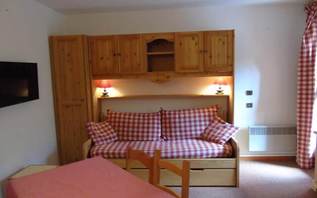 Lou Services Apartment M1-333 LSI 001