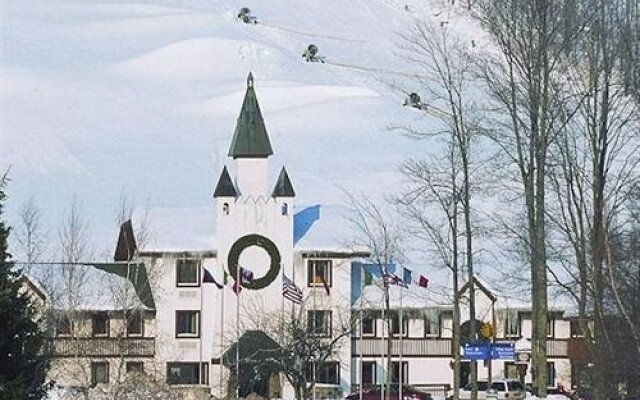 The Lodge At Schuss Mountain, Schuss Village