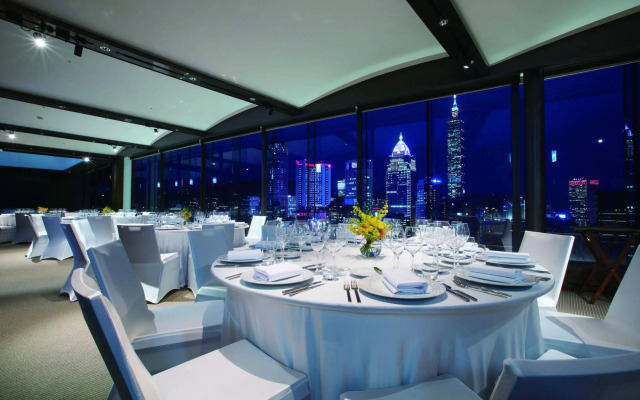Eslite Hotel