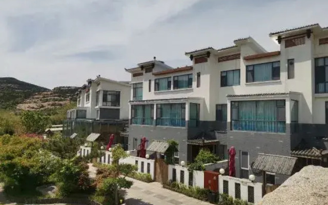 Yungu Xiangjiju Hot Spring Holiday Hotel