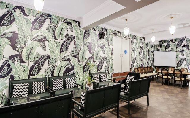 OYO 8307 Hotel Garden View