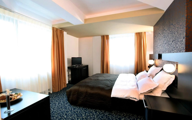Ambiance Hotel