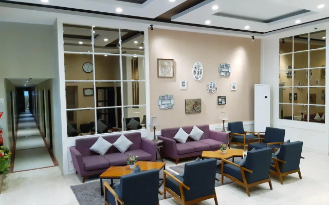 Triizz Hotel Semarang by Royal Singosari (Formerly Faustine Semarang)