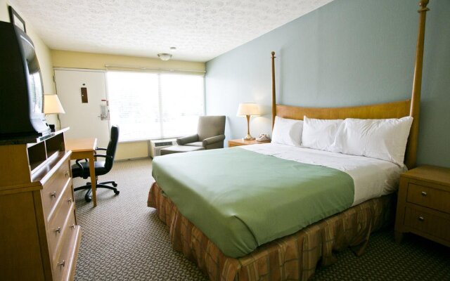 Star City Inn and Suites