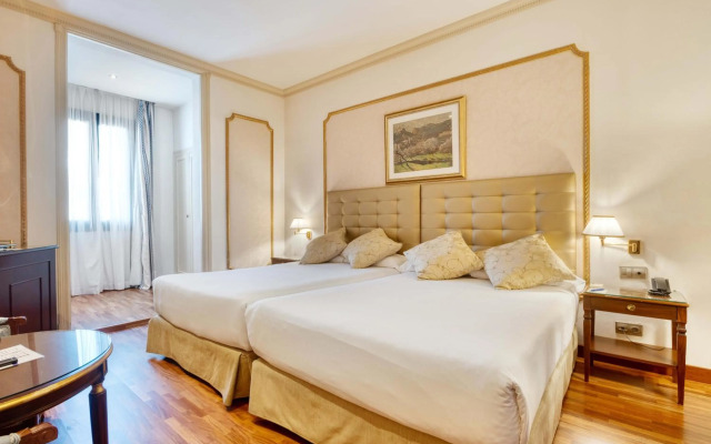 Hotel Roger de Lluria Barcelona