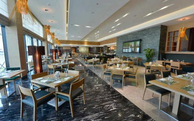 Ramee Grand Hotel & Spa