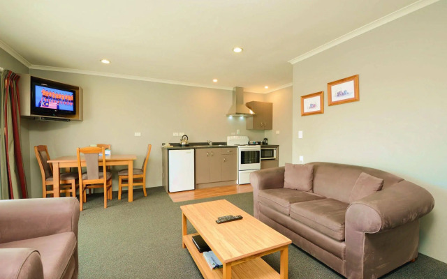 Tower Lodge Motel