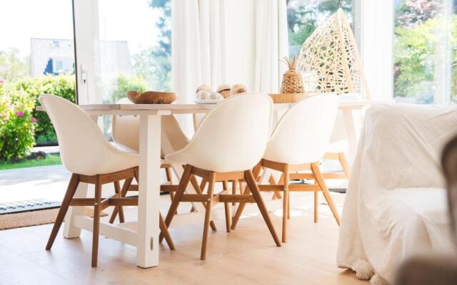 Luxury villa on peaceful location. Boat optional