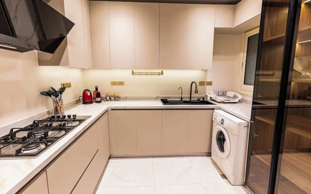Imperial & Inviting 3bdr Duplex w/ Roof @new Cairo