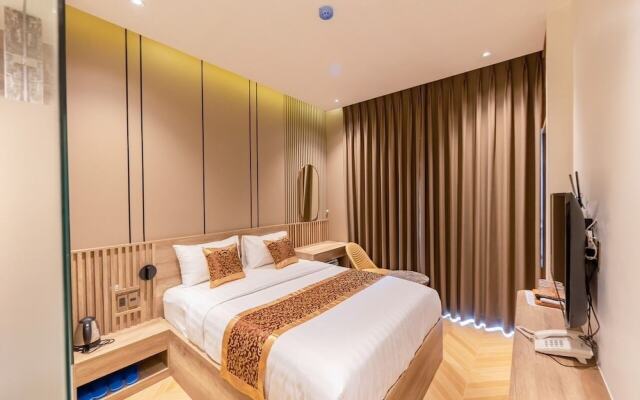 My My Hotel 2