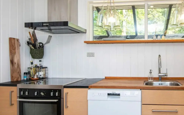 6 Person Holiday Home in Hojslev