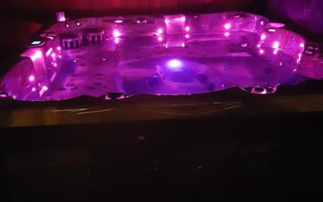 Whirlpool Suite Marrakesch-Lounge