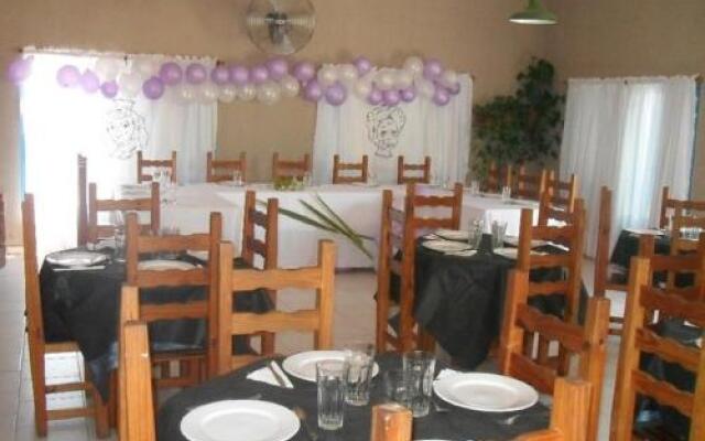 Hotel Balcones del Valle