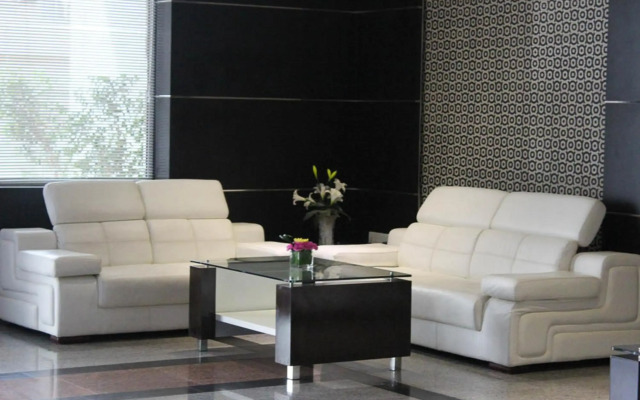 Royal Phoenicia Hotel