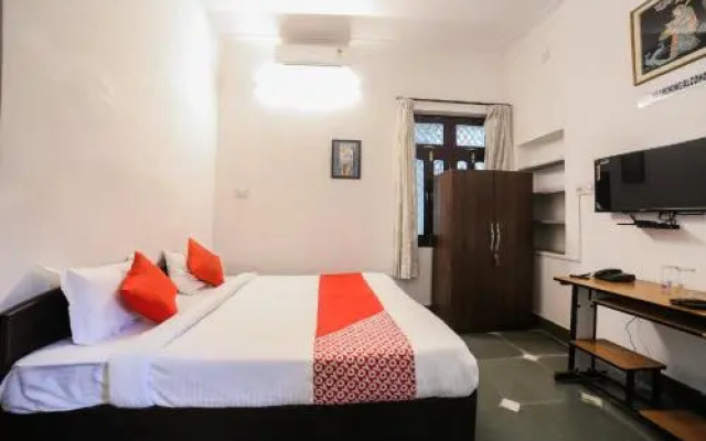 Royal Stay by OYO Rooms
