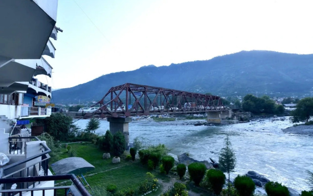 Hotel Silver Face by OYO Rooms