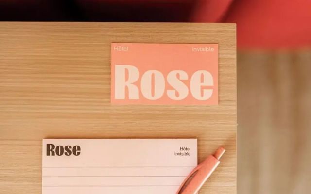 Rose Hôtel Invisible