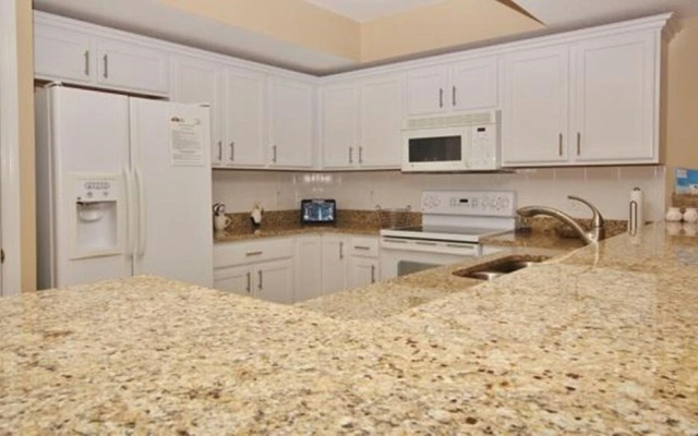 Oceanwalk 7-204 Apartment 3