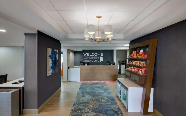 Hampton Inn Birmingham-Colonnade 280