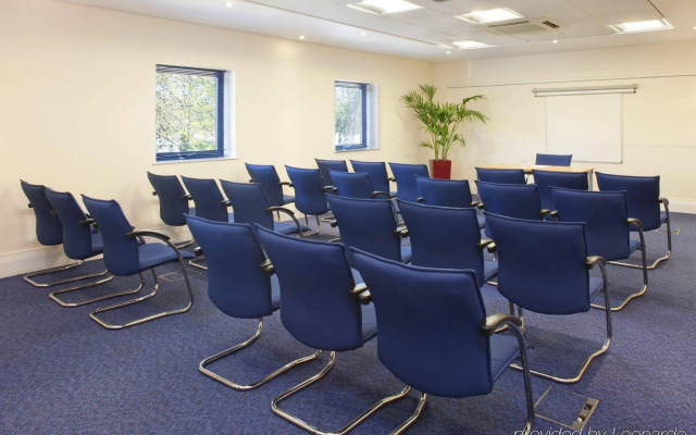 Holiday Inn Express Newport by IHG