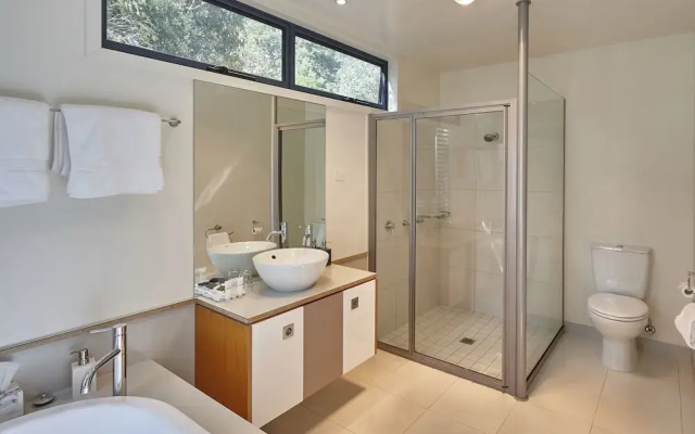 Rosevears Vineyard Retreat