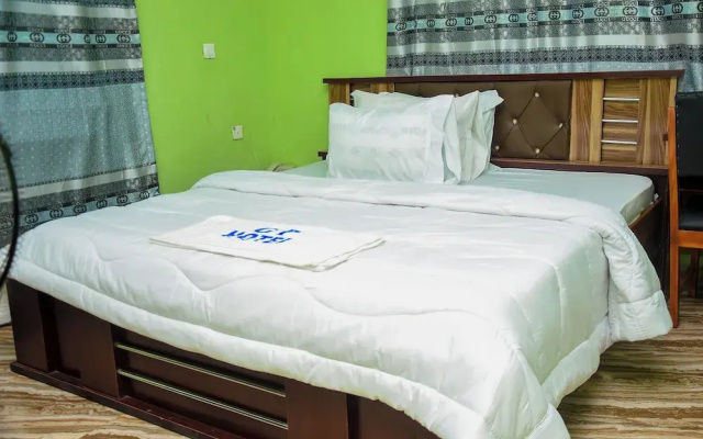 Global Hotel