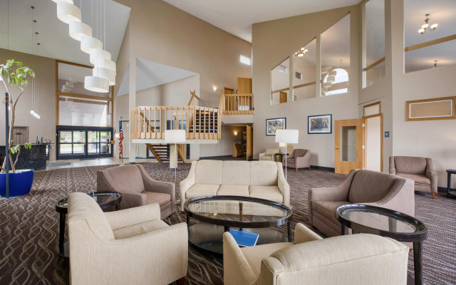 Best Western Indian Oak