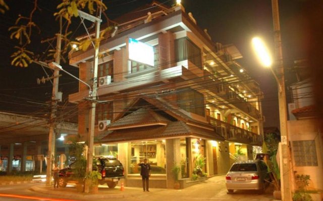 Kraisaeng Place