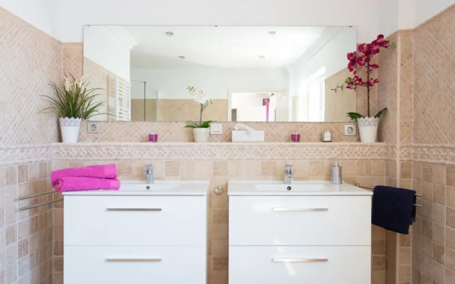Lovely Apartment in Arona