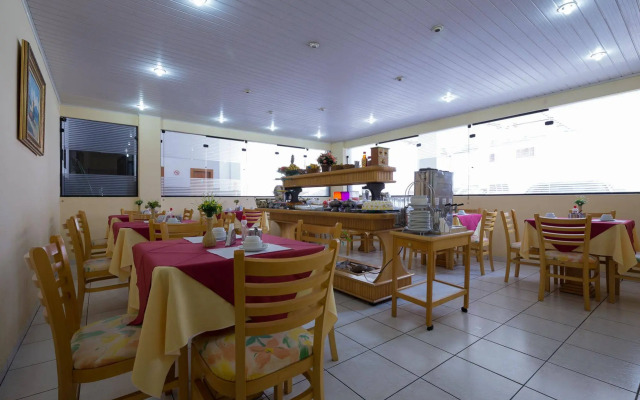 Requint Hotel