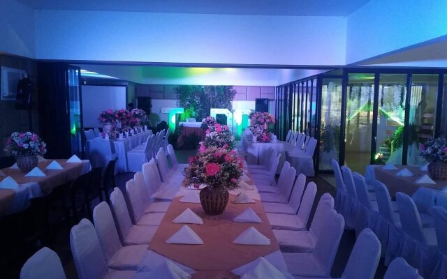 Mabolo Royal Hotel