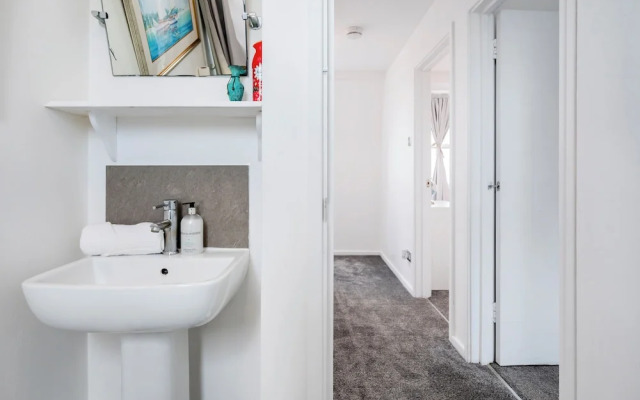 Spacious London stay -3 Bedroom property