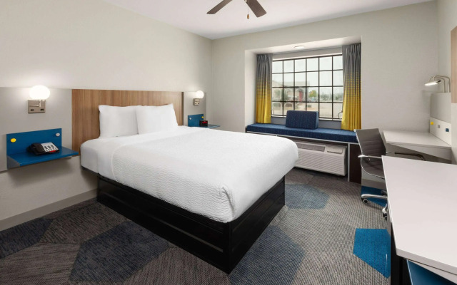 Microtel Inn & Suites by Wyndham Buda Austin South