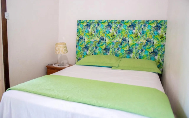 Tropical Breeze Guest House