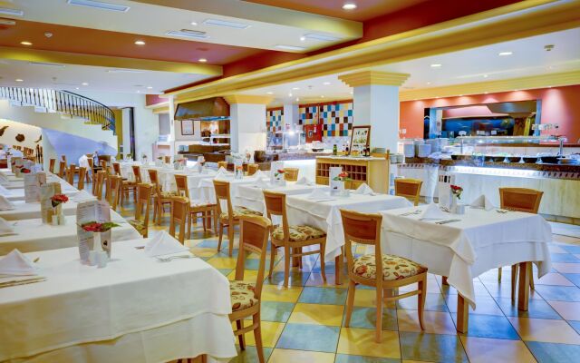 SBH Crystal Beach Hotel & Suites - Adults Only