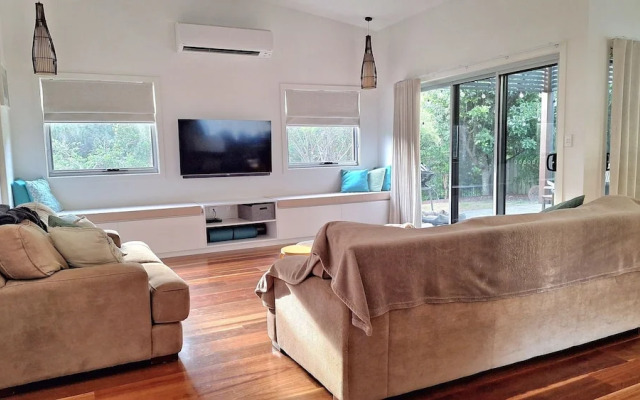 Coastal Home just 300m from the Beach
