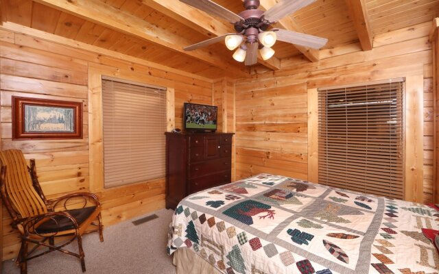 Mountain Sunrise - Five Bedroom Cabin