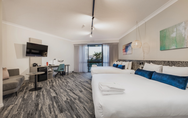 Nightelier Mermaid Waters – Guest Rooms – Gold Coast