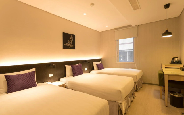 Just Enjoy Business Hotel